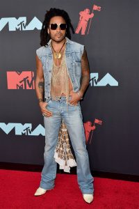 Fashion Trends at this Year's VMAs: No Pants Allowed_Bad Yogi